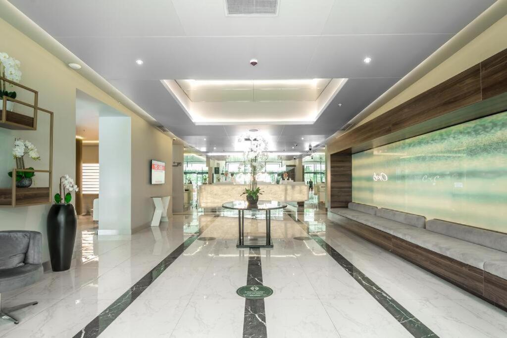 Orbit City Batumi Hotel Luaran gambar