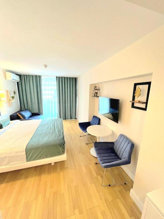 Orbit City Batumi Hotel Luaran gambar